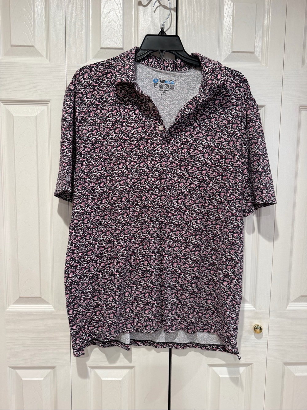 IBKUL Pink Paisley Short Sleeve Polo